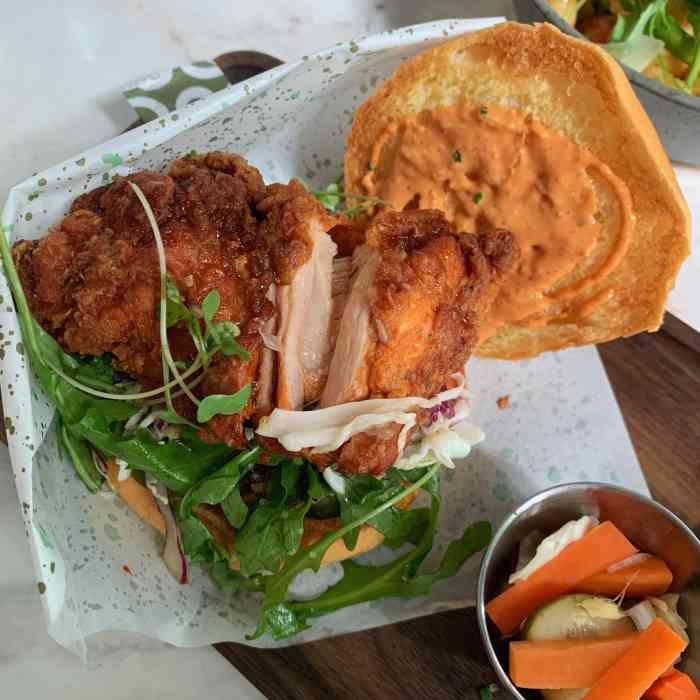 gaga chef(万象天地店)-"主营轻食,性价比不高,春节期间大鱼大肉吃.