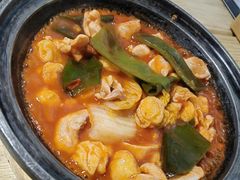 养颜番茄-极有家小鱼小鸡石锅煲(佳兆业店)