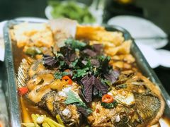 -蚝美人·生蚝海鲜烧烤(茶花园店)