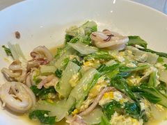 笔管鱼小白菜-开海·红岛海鲜虾水饺(石老人店)