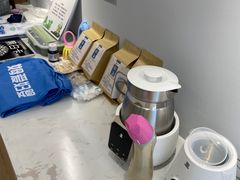 -姆爱自营月嫂(松江店)