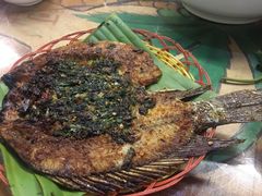 香茅草烤鱼-纳兰傣雀傣味餐厅