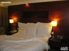 床-上海明天广场JW万豪酒店