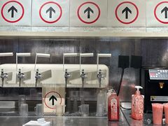 -HOT CRUSH趁热集合·现烤面包(环球港店)