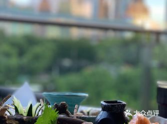订不到座位，所以只有户外用餐