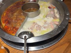 -佬土鹅肠火锅(解放路店)