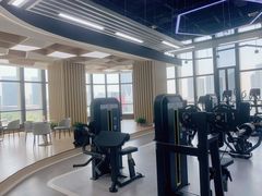 -跃动游泳健身俱乐部(新华传媒店)