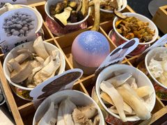 -菌自由丨野生菌火锅特色庭院餐厅(丽江古城店)