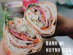 -Bánh Mì Huynh Hoa