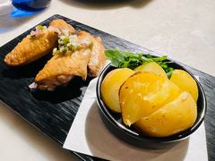 香烤鸡翅配烤薯仔-玛尚诺意式餐厅(天环广场店)