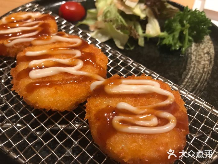 鹿岛日式料理(嘉善施家南路店)奶香芝士蟹肉可乐饼图片