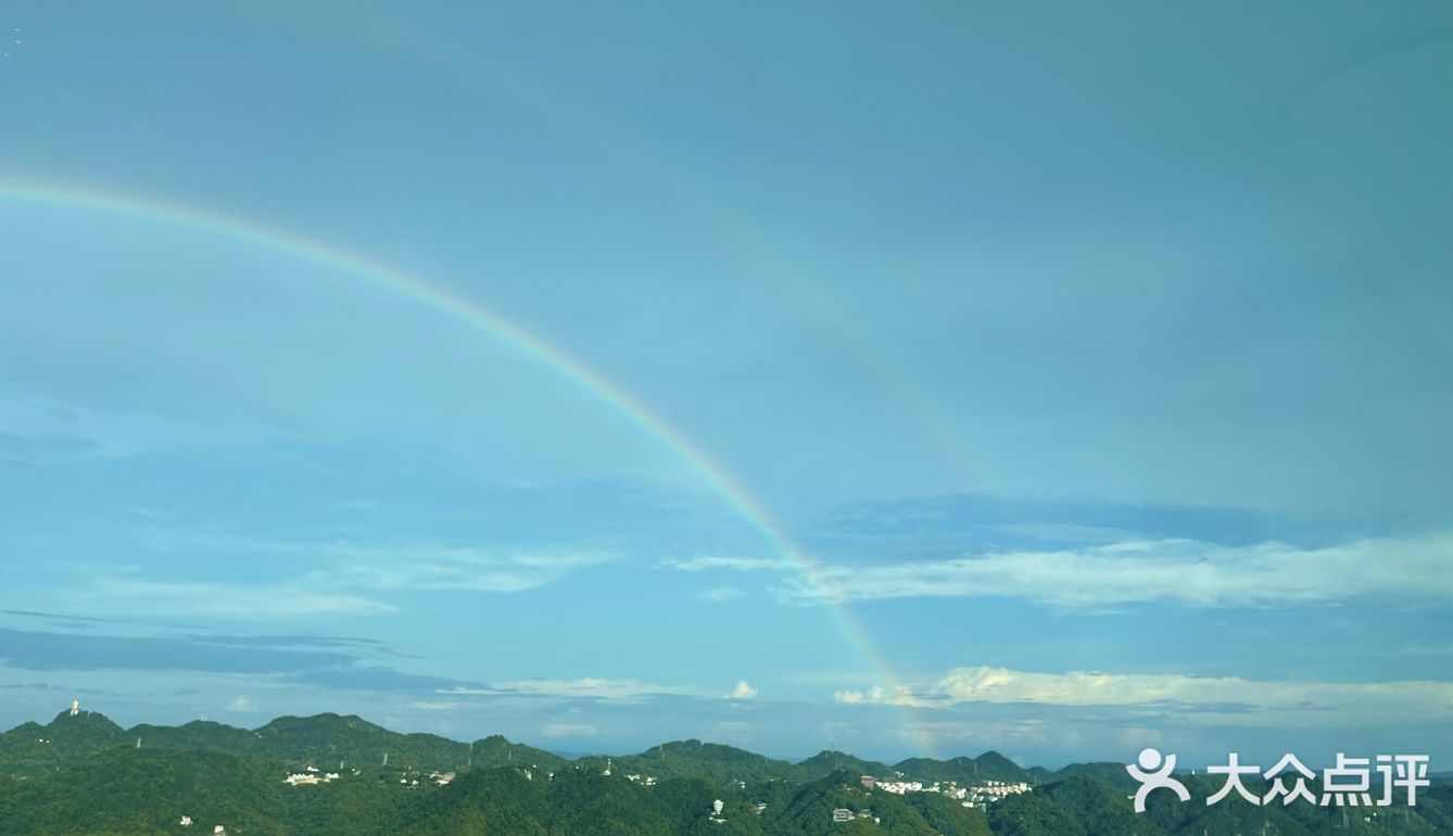 炫色来袭/590米云端法甜