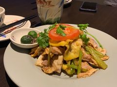 -大头虾越式风味餐厅(光明广场店)