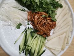 -关东小磨东北菜(上海长风大悦城店)