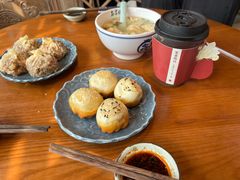 混拼招牌生煎-鑫震源·苏式大虾生煎(山塘街店)