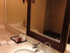 -华雅花园大酒店