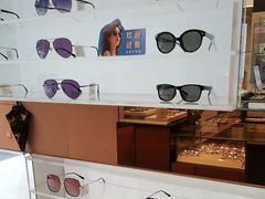 -博士眼镜(东莞东湖花园店)