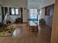 -英伦凯贝国际婴幼儿托育中心(雍湖湾店)