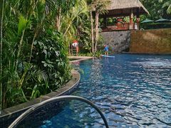 -三亚湾海居铂尔曼度假酒店