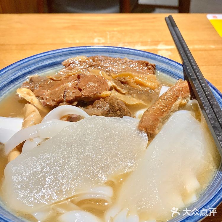 杨箕村这里，居然藏着这么好吃的牛腩面！