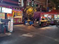-吉庆街美食广场
