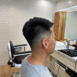 -韦恩先生Barbershop英式男士理发馆