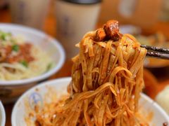 -李与白包子铺(桐梓林店)