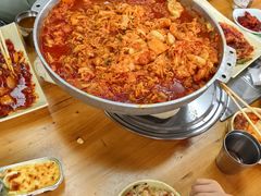 -亲昵春川鸡排(韩国美食街店)