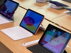 -Apple零售店(华贸购物中心店)