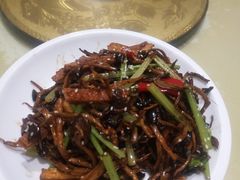 -峨嵋小镇(远洋城店)