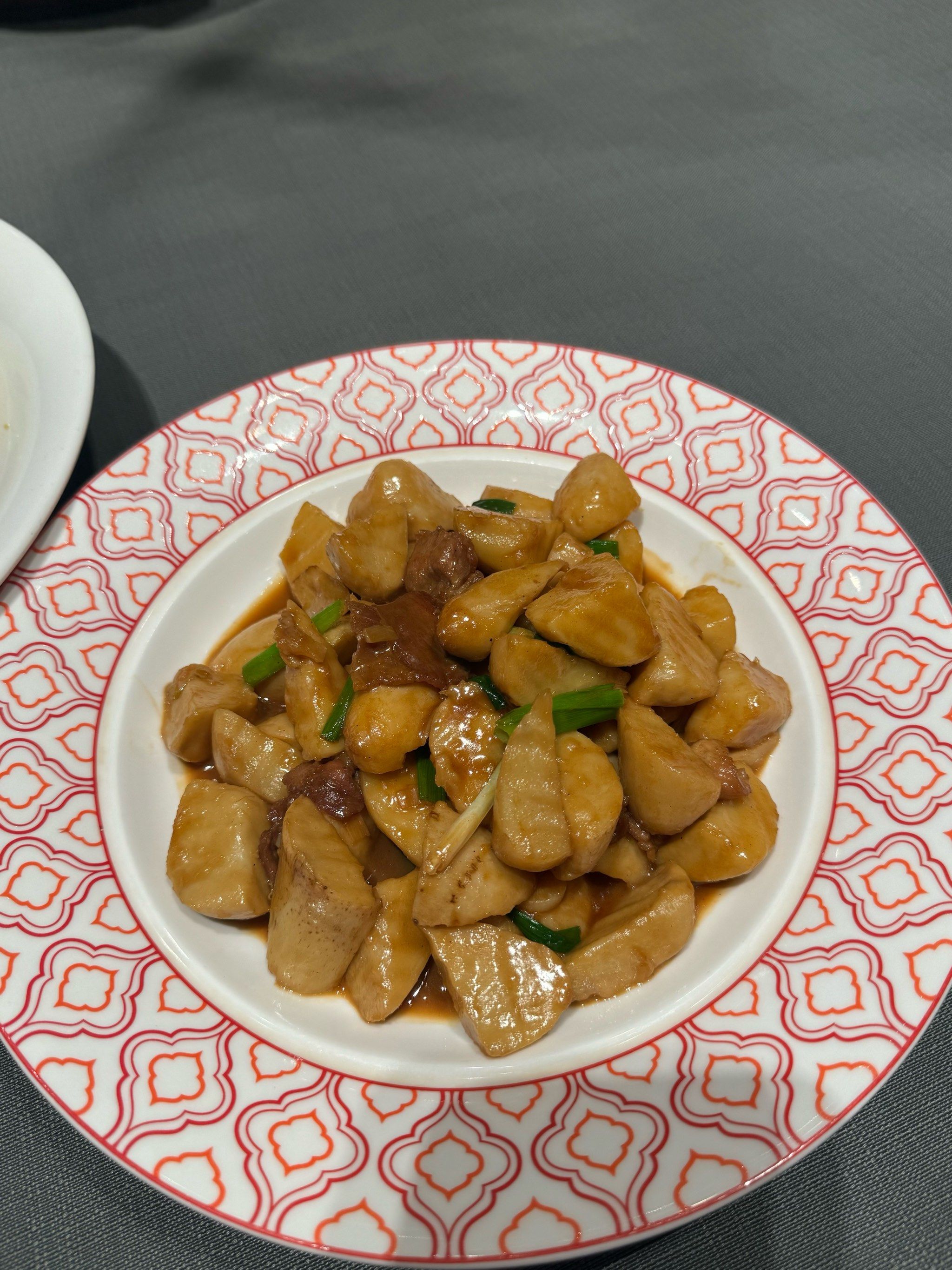 家烧芋头特别好吃,软软的,家里人很喜欢的