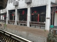 -丝绸小镇荻港古村