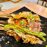 现在越来越难遇到好吃的烧烤，这家算是值得跑一趟的