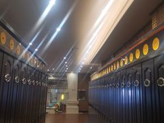 -碧中海汤泉汗蒸酒店