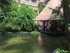 -三亚湾海居铂尔曼度假酒店