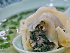 特色荠菜肉馄饨-潘国仙耳光馄饨(黄家阙路店)