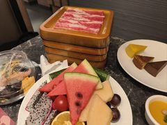 -牛YO寿喜烧·铁板烧和牛火锅自助(市府恒隆店)