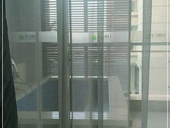 -皇马海口湾海景酒店(万绿园秀英港店)