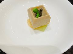-玥轩YUE HIN(IFS国际金融中心店)