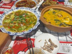 -李双猪·小龙虾·烧烤·羊肉煲(乐山店)