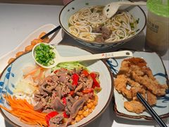 -鑫花溪牛肉米粉(凤凰街创始总店)