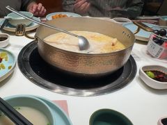 -洪氏嗨捞·猪肚鸡火锅(阳光天地店)