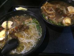 -花溪巷牛肉粉(泉城路店)