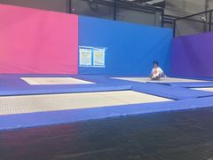 -超时空蹦床团建·VR潮玩运动娱乐·生日派对游乐园(金桥店)