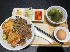大碗过瘾双拼套餐-熊吞·大碗丼烧肉饭(西市场嘉华店)