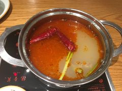 香苑麻辣红汤锅-德香苑脆皮烤鸭·经典(爱融荟城店)