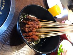 -虾弄弄海派小龙虾·牛羊蝎子火锅