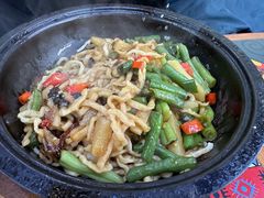 -金扁豆酱肉焖面