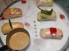 漫步花开彩虹卷-蜜桃花开·中西融合菜E&W(南长街店)