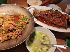 -费大厨辣椒炒肉(万家丽一店)